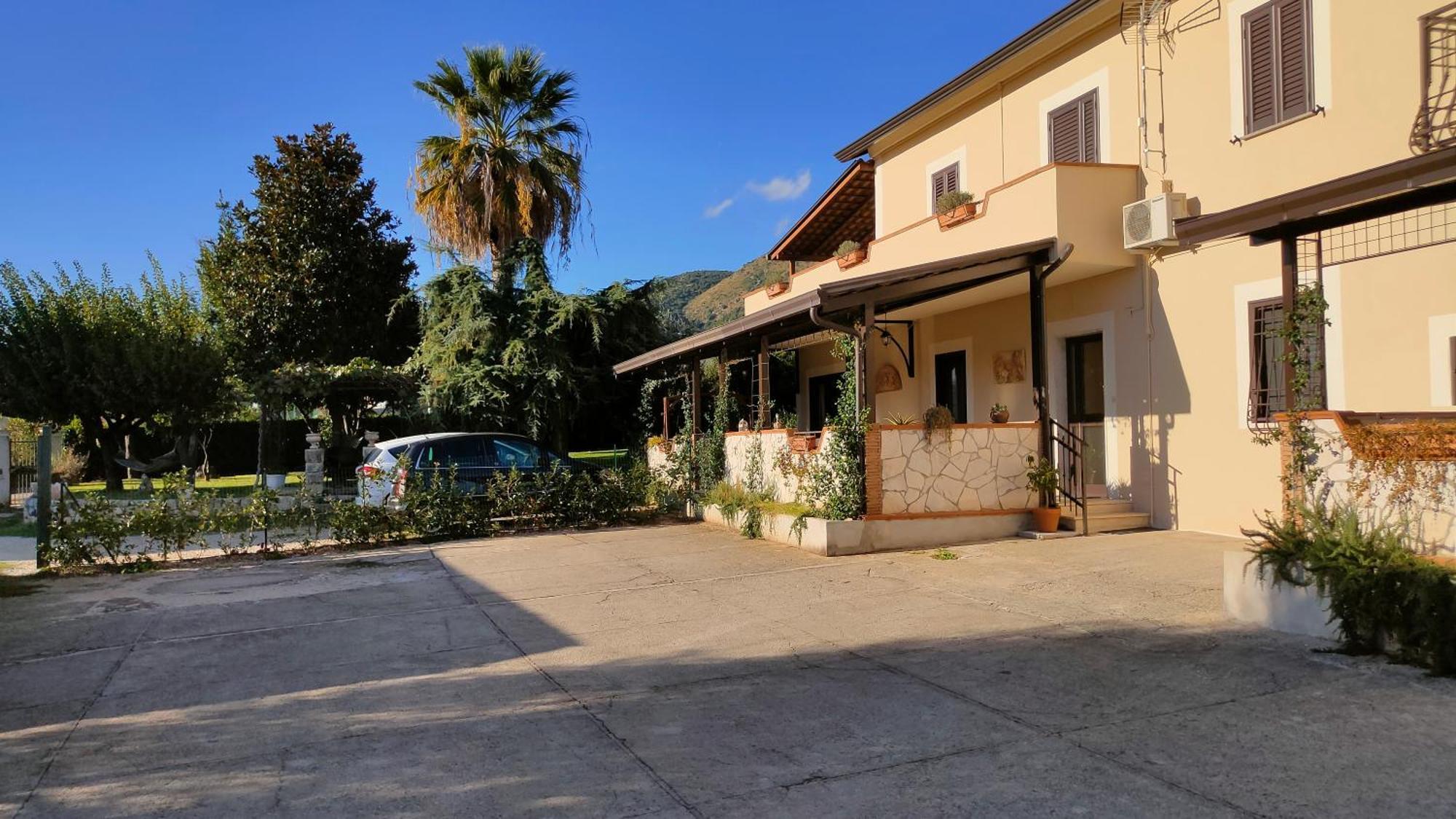 B&B Casale Shanti Piedimonte San Germano Экстерьер фото